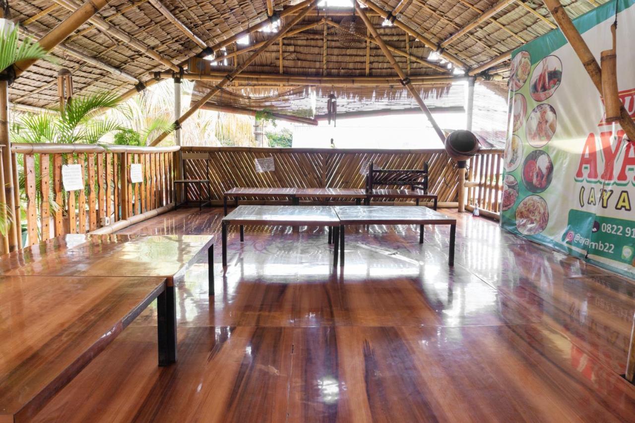 Oyo 3095 Semarapura Homestay Makassar Buitenkant foto