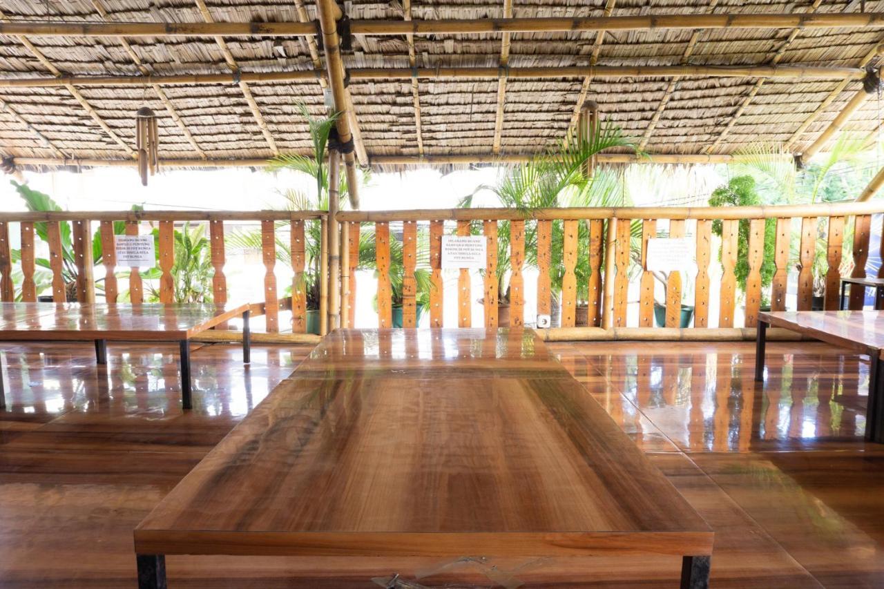 Oyo 3095 Semarapura Homestay Makassar Buitenkant foto